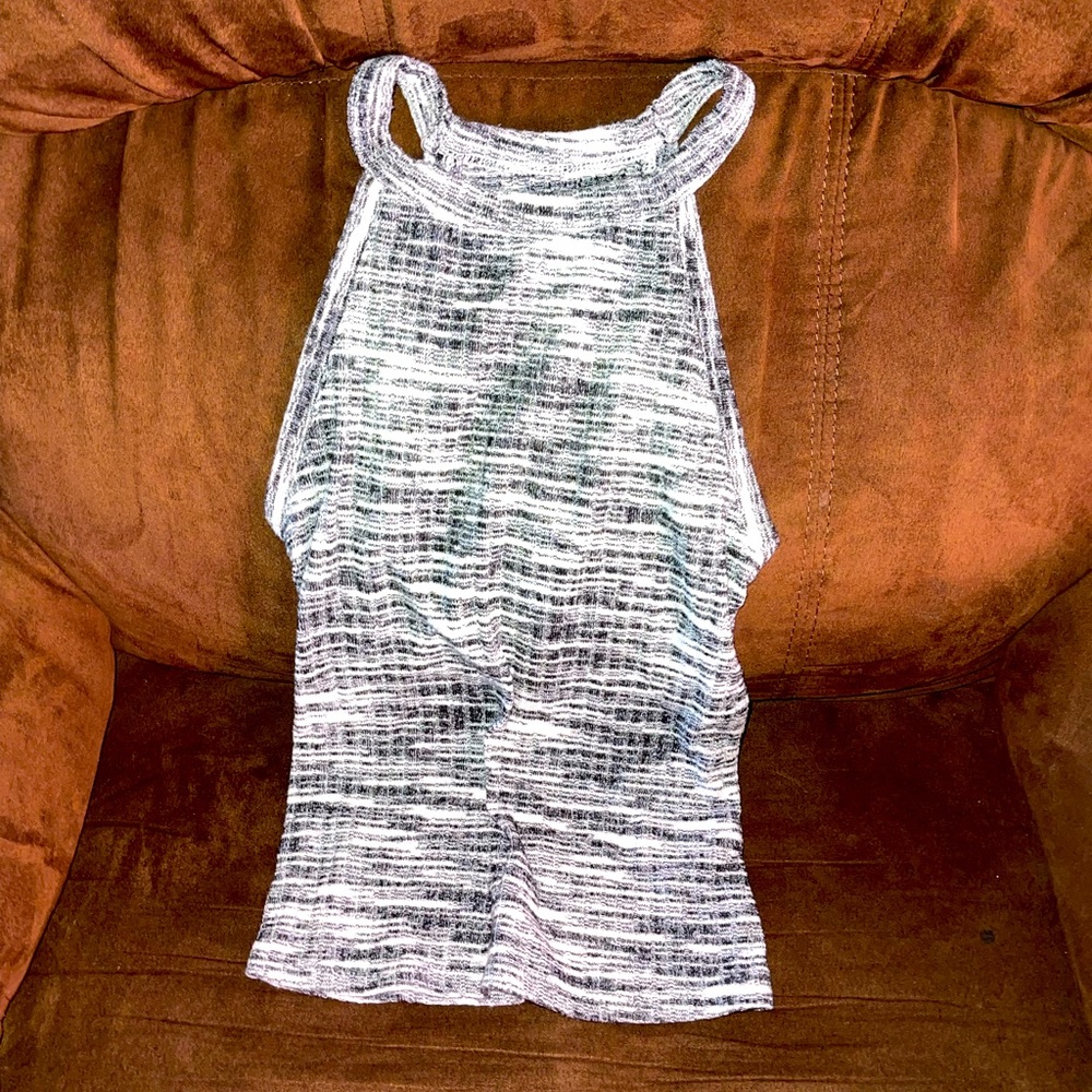 Mudd shoulder shirt